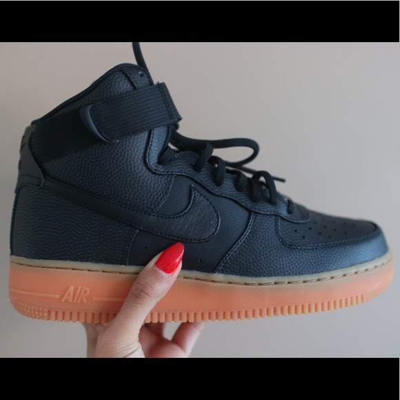 nike wmns air force 1 hi se
